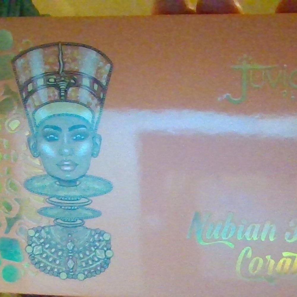 JUVIA'S NUBIAN 3 CORAL PALLET